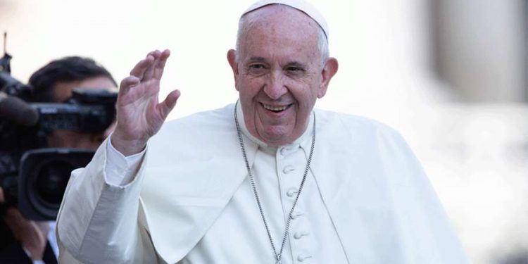 Papa Francisco exalta a médicos y pastores fallecidos por COVID-19