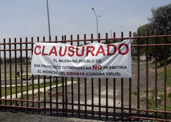 Habitantes de Totimehuacán clausuran de forma simbólica Panteón Municipal