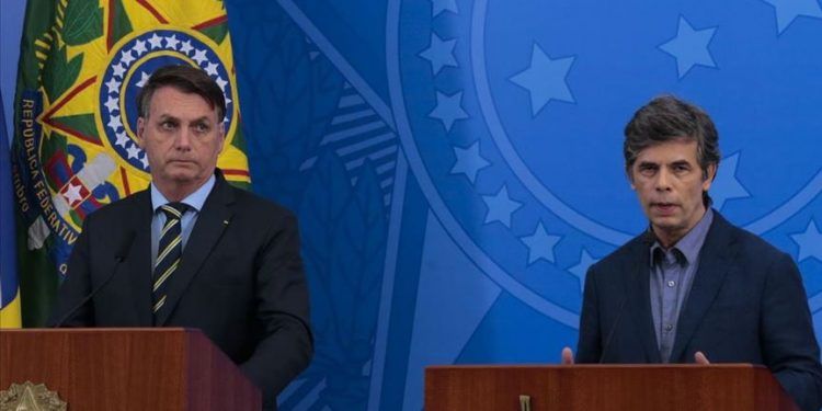 En plena pandemia, renuncia Ministro de Salud de Brasil