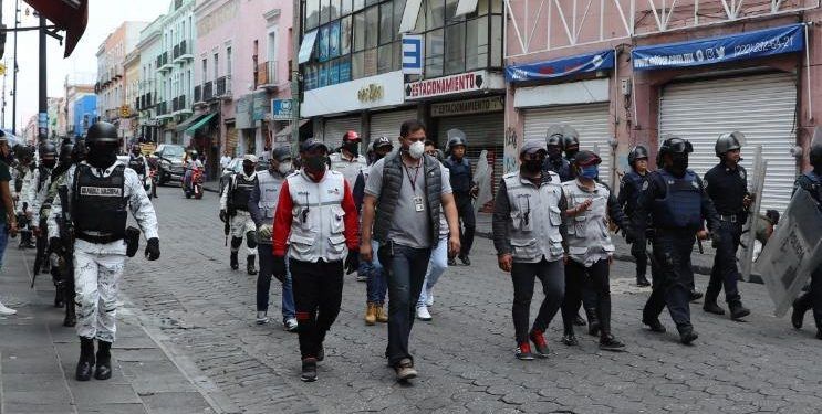 Para impedir instalación de ambulantes en el Centro Histórico implementan operativo