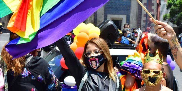 Comunidad LGBT de México triunfa con la marcha en línea más grande del mundo