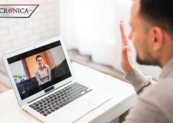 Reos se comunican con sus familiares por videollamada para evitar contagios