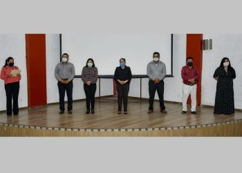 Alcaldesa de Cuautlancingo entrega estímulos económicos a operadoras de CAIC’s