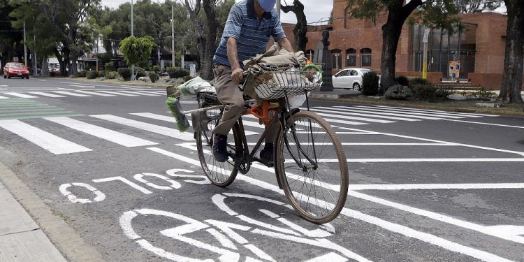 Regidores panistas piden transparencia en instalación de ciclovías emergentes en Puebla