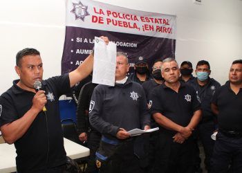 Policías estatales y gobierno acuerdan aumento salarial de 20 %