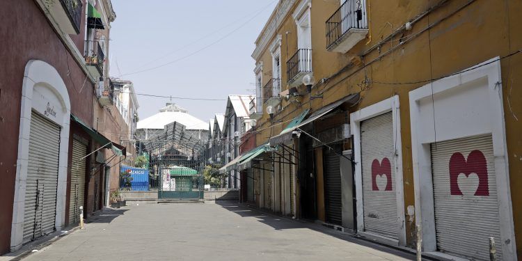 En México dejan de laborar 12 millones de personas por pandemia: INEGI