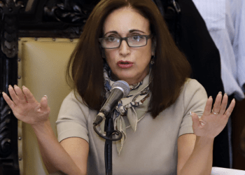 Quieren PAN y PRI librarse de la donación de sueldos