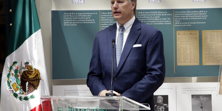 Christopher Landau, embajador de EE.UU en México lamenta muerte de Amy Camacho