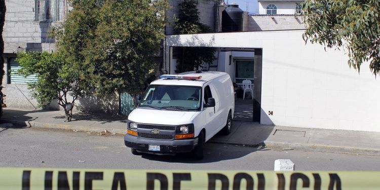 Hombre es asesinado a balazos en un bar clandestino de la colonia Del Valle, Puebla