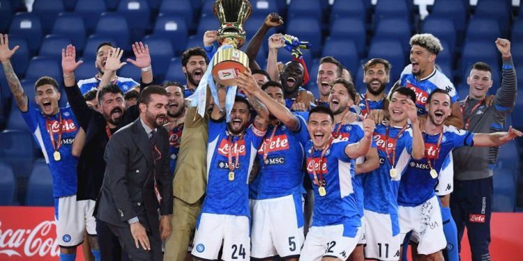 “Chucky” Lozano primer futbolista mexicano en ser campeón en Italia