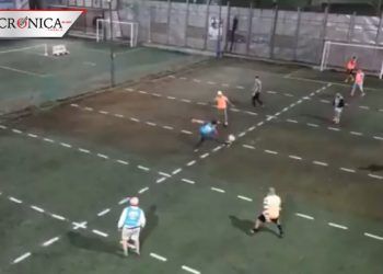 Partido de futbol impacta a redes por aplicación de la sana distancia (VIDEO)
