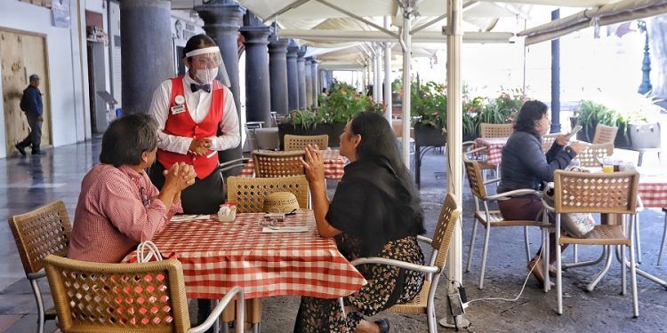 Por irregularidades frenará Ayuntamiento de Puebla reapertura de restaurantes