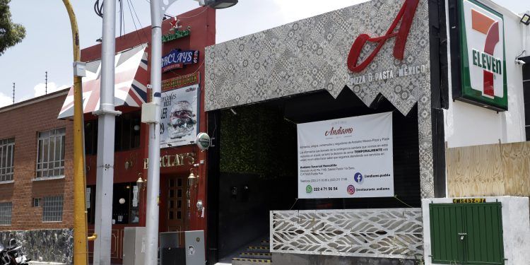 En la cuerda floja mil 500 empleos si se alarga cierre de restaurantes en Puebla, alerta Canirac 
