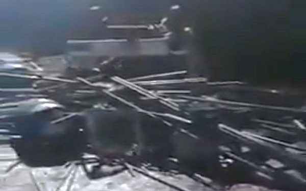 Tráiler volcó una camioneta con tambos de ácido muriático en la autopista a Veracruz