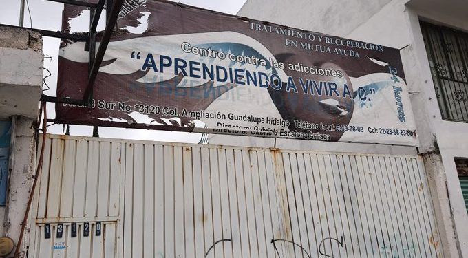 Sujetos armados irrumpen en anexo de Puebla y liberan a 18 internos 