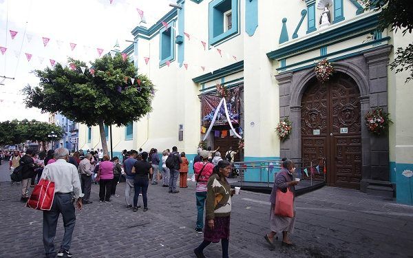 El Señor de las Maravillas recibe visita de feligreses sin importar el COVID-19