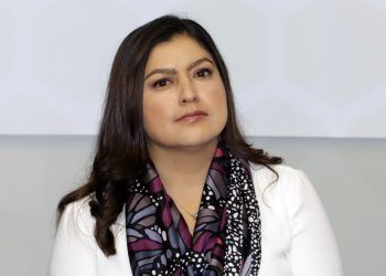 El Confesionario / Claudia Rivera Vivanco