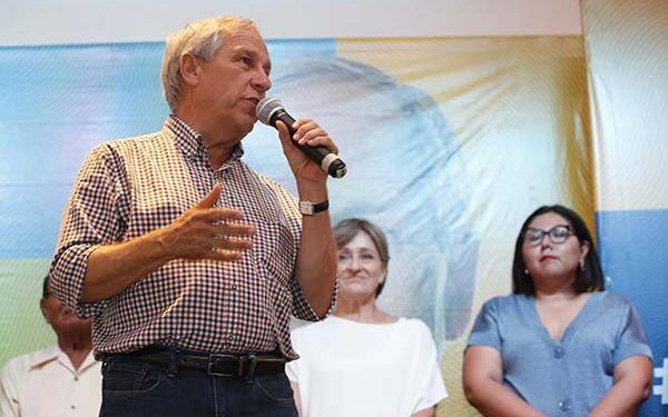 Enrique Cárdenas y su falsa careta de paladín de la pureza