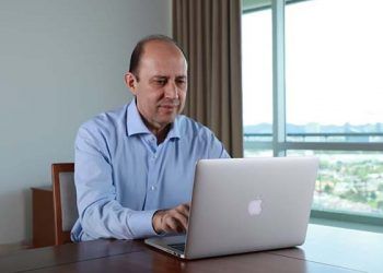 La nueva mutación de Fernando Manzanilla
