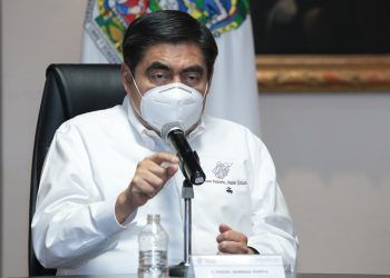 Pandemia de COVID-19 en Puebla comienza a controlarse: Barbosa