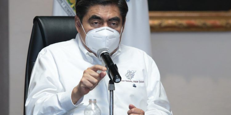 Pandemia de COVID-19 en Puebla comienza a controlarse: Barbosa