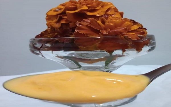 Heladería de Atlixco presenta postre de flor de cempasúchitl