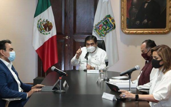 Procesan a tres sujetos por atacar a agentes estatales en Lázaro Cárdenas