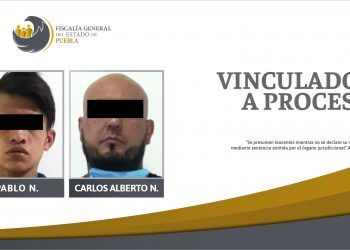 Hallan 50 dosis de droga y detienen a dos sujetos tras cateo en Bosques de San Sebastián