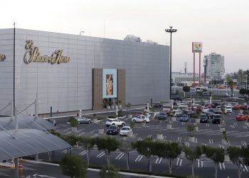 Negocios que desacaten aforo del 33% en Puebla serán cerrados por tres horas