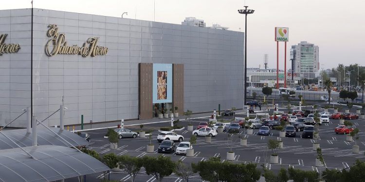 Negocios que desacaten aforo del 33% en Puebla serán cerrados por tres horas
