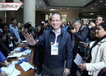 Encuesta señala que Ricardo Anaya trabajaría mejor que AMLO en cuarentena
