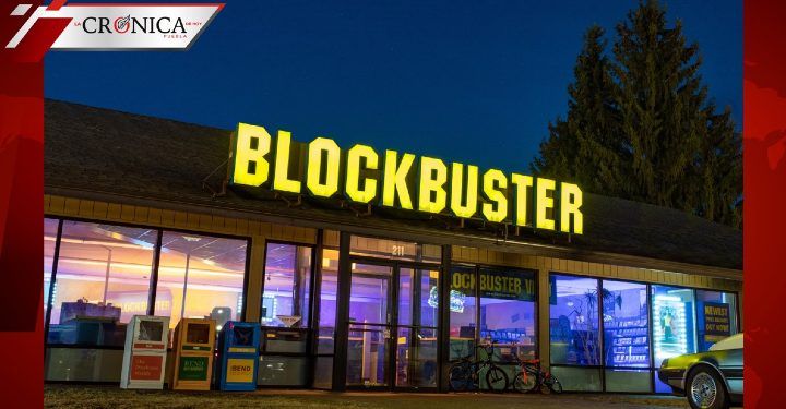 Blockbuster permite a clientes realizar pijamadas en su local gracias a Airbnb