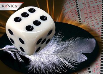 Hombre guarda boleto millonario de lotería y cobra el premio un mes después