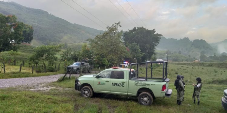 Huachicoleros provocan fuga de combustible en toma clandestina de Xicotepec de Juárez