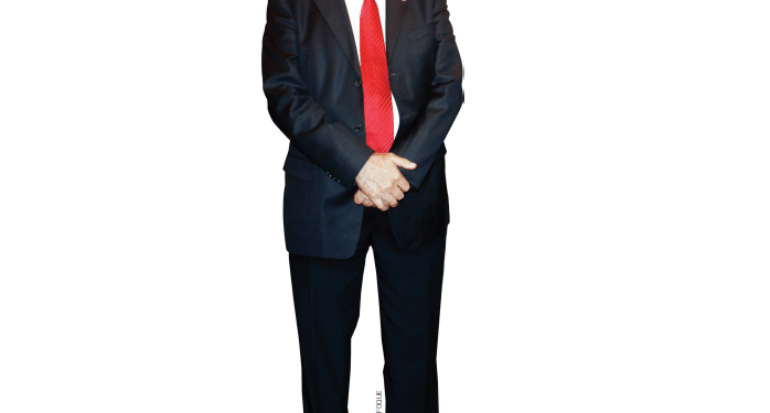 El Confesionario / Luis Paredes Moctezuma