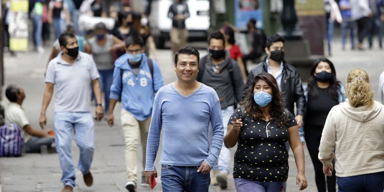 Puebla acumula  417 nuevos contagios y 49 muertes por Covid-19 en fin de semana