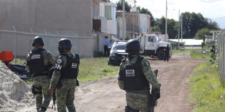 Realizan cateo en vivienda de San Martín Texmelucan; hallan vehículo robado