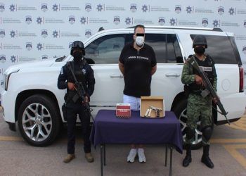 Guardia Nacional y SSC Puebla detienen a sujeto que portaba arma de fuego