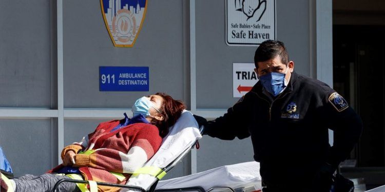 EE.UU. supera los 198.000 muertos y 6,7 millones de contagios por COVID-19