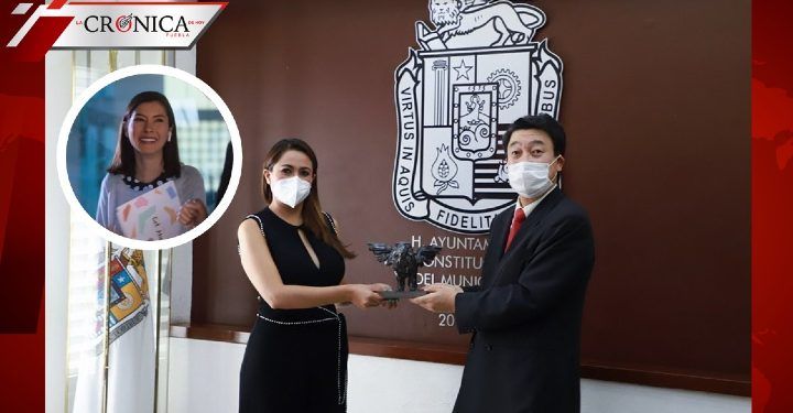 Apodan #LadyNetflix a María Teresa Jiménez por promoción política