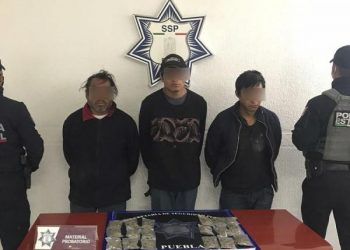 Trio de presuntos ladrones de autos son detenidos en la ciudad de Puebla
