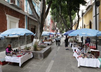 Comerciantes piden al Ayuntamiento de Puebla asignación justa de espacios de venta