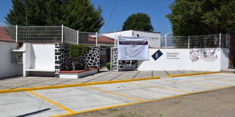 Ayuntamiento de San Pedro Cholula entrega rehabilitación del centro de salud de Acuexcomac