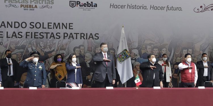 Festejos patrios en Puebla, sin excesos ni simulaciones: Barbosa