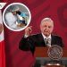 Científicos y escritores piden a AMLO frenar ataque a la libertad de expresión