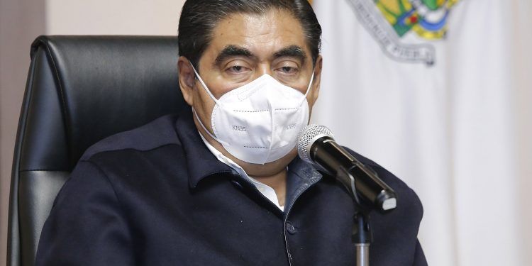 Va Barbosa por reforma al Sistema de Justicia