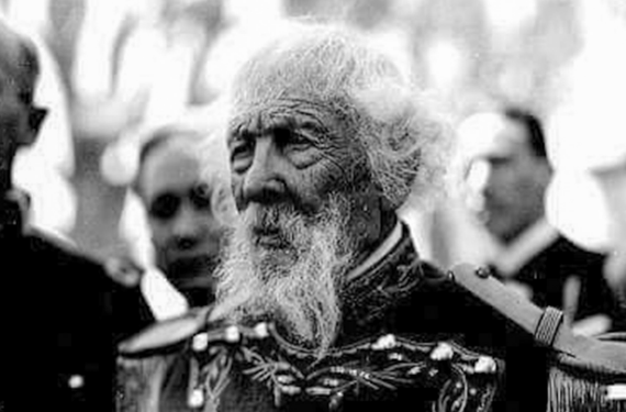 IN MEMORIAM / Héroe de guerra