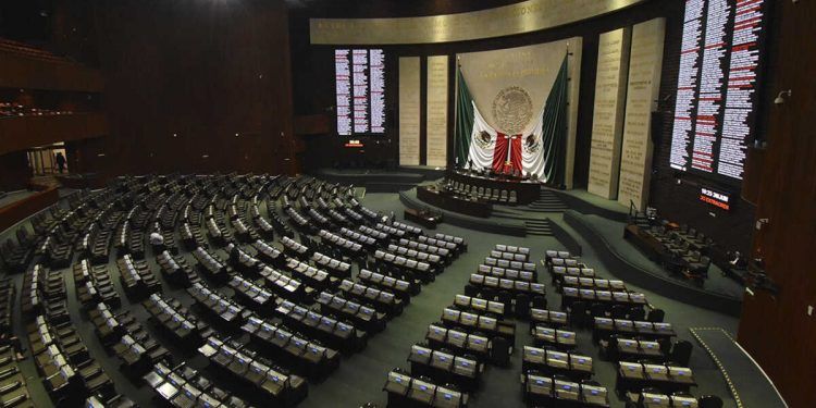 Morena concreta el trabajo, extinguen 109 fideicomisos