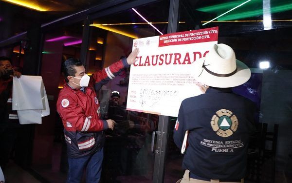 Bares de Puebla y San Andrés Cholula son clausurados temporalmente al omitir medidas COVID