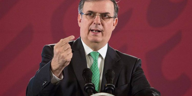 México y Estados Unidos prolongan restricciones fronterizas por la COVID-19